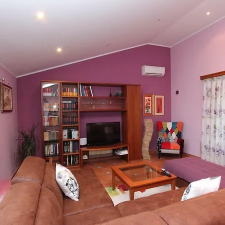 Apartman Pero *