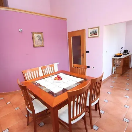Apartman Pero *